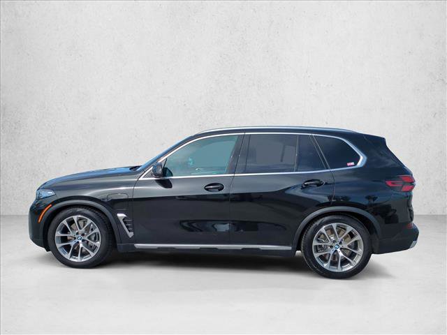 Certified 2026 BMW X5 xDrive50e w/ Executive Package AWD/4WD image 9