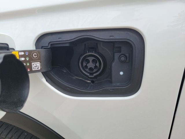 Used 2024 Jeep Grand Cherokee Limited 4xe w/ Luxury Tech Group II image 42