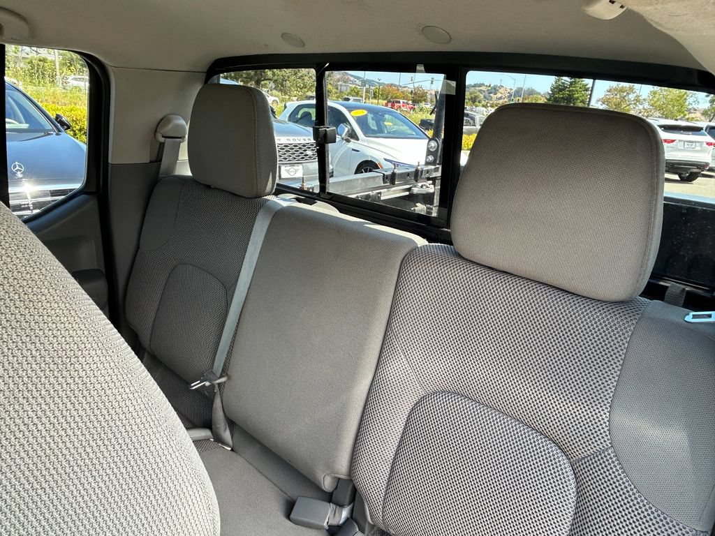 Used 2021 Nissan Frontier SV RWD image 30