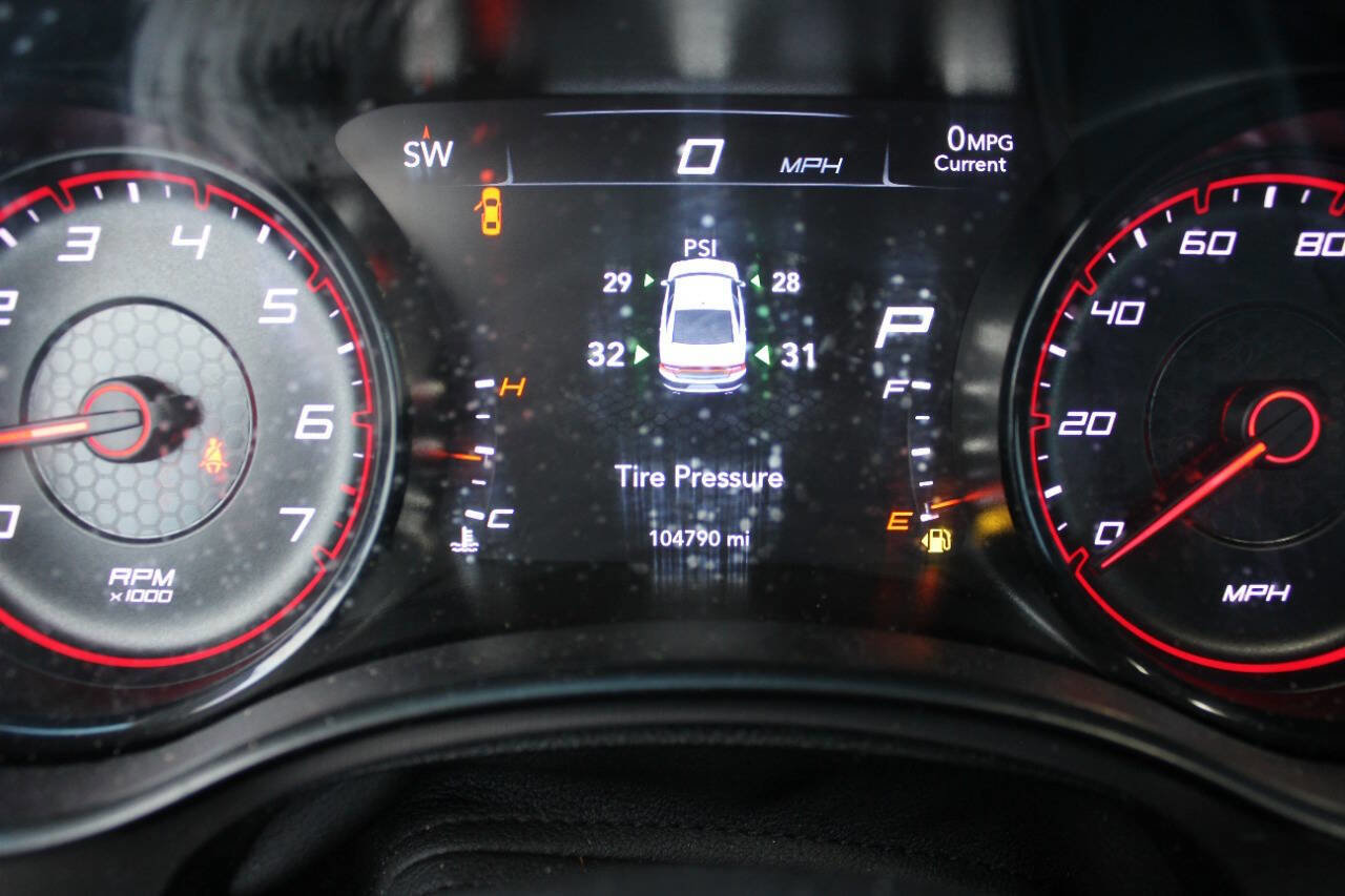 Used 2021 Dodge Charger SXT w/ Blacktop Package image 22