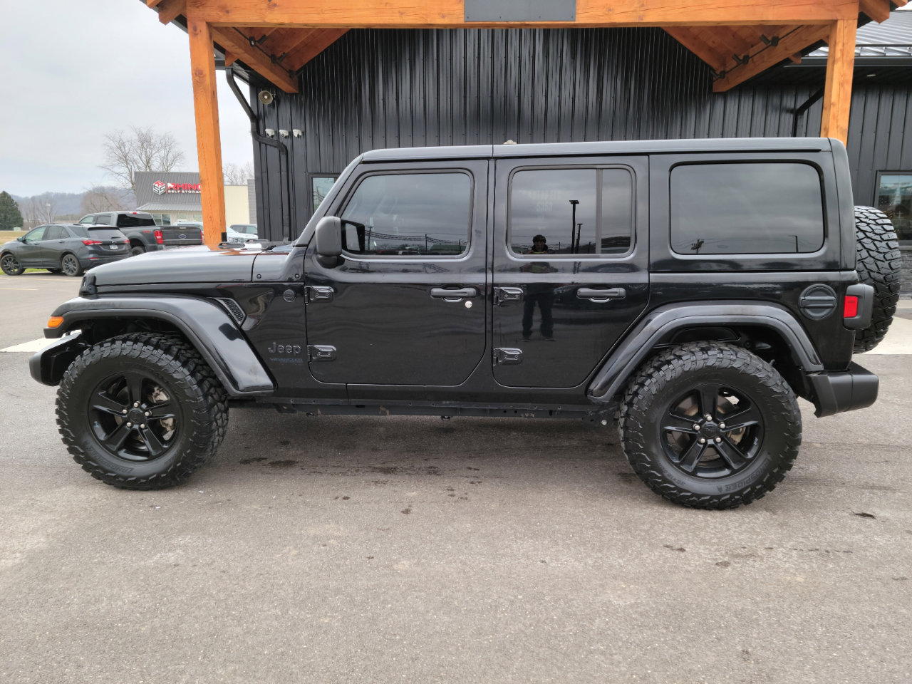Used 2021 Jeep Wrangler Unlimited Sahara image 23