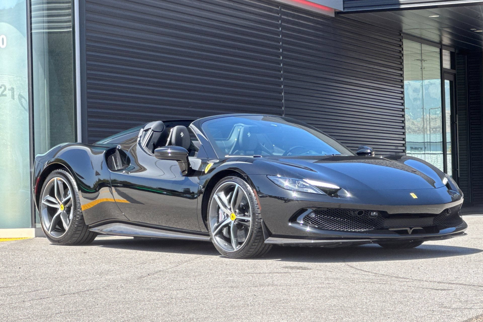 Used 2024 Ferrari 296 GTS RWD image 10