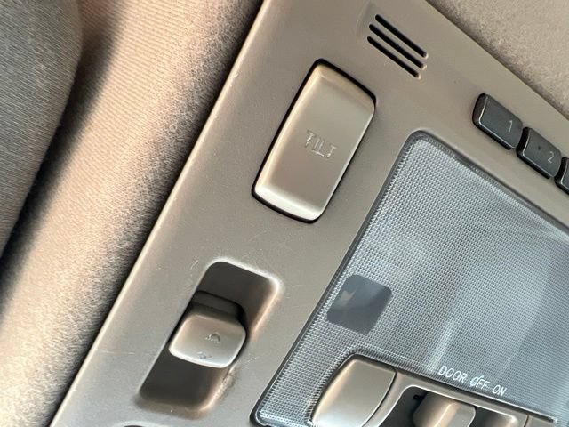 Used 2005 Lexus RX 330 AWD w/ Premium Plus Pkg image 23