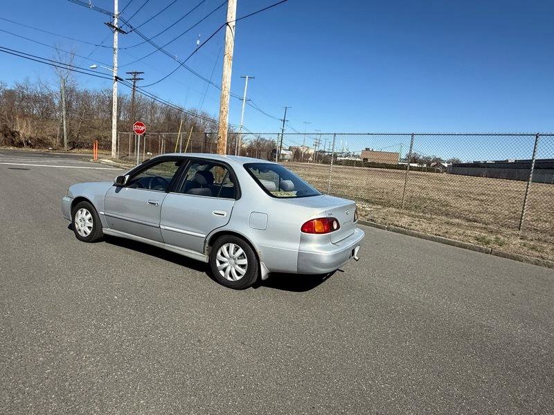 Used 2001 Toyota Corolla CE image 9