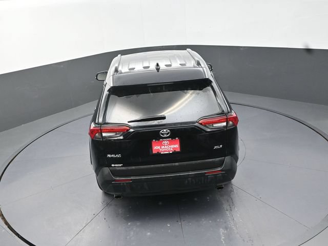 Used 2024 Toyota RAV4 XLE FWD image 27