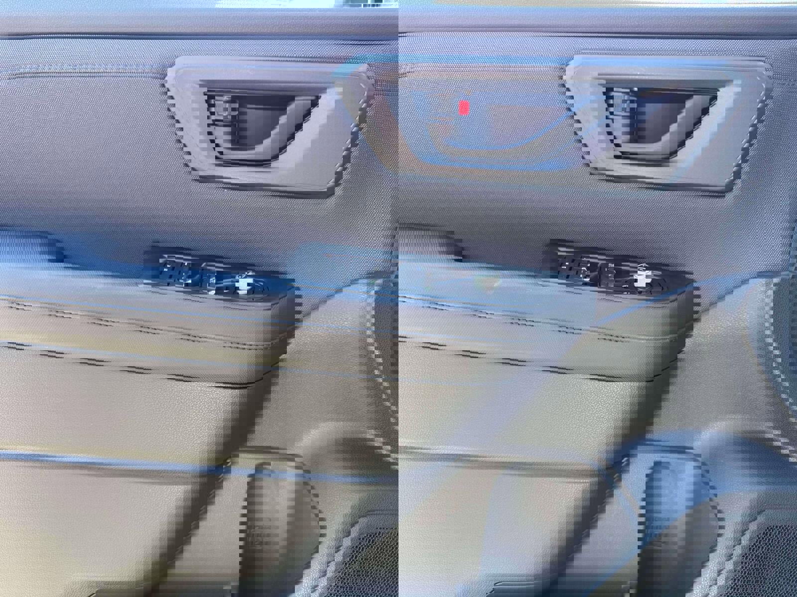 Certified 2025 Subaru Forester Premium image 11