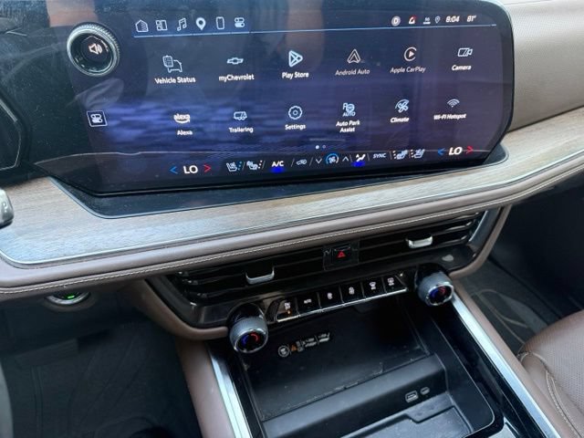 Used 2025 Chevrolet Tahoe High Country AWD/4WD image 18