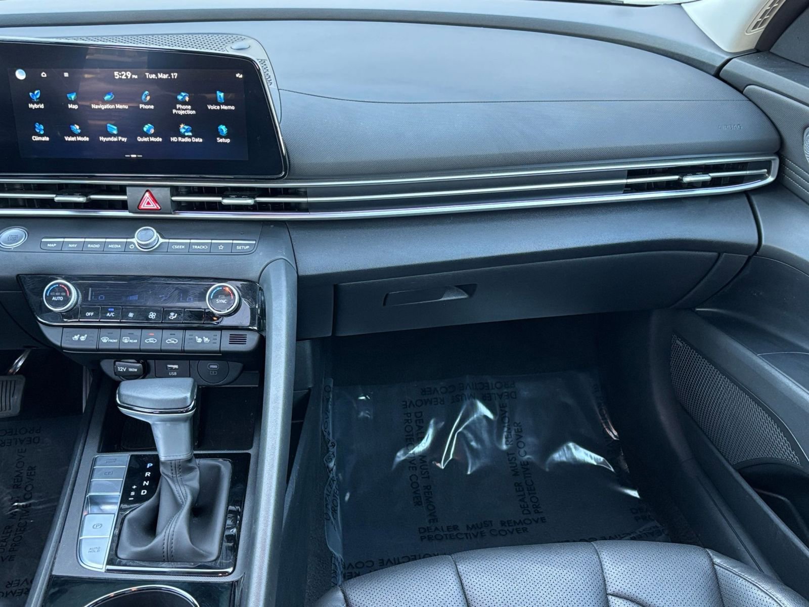 Used 2025 Hyundai Elantra Limited image 37