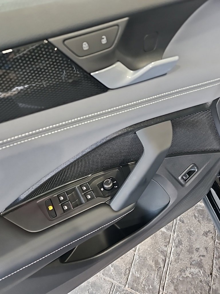 New 2026 Volkswagen Tiguan SE image 27