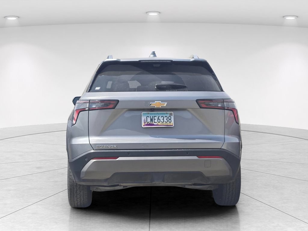 Used 2025 Chevrolet Equinox LT w/ Convenience Package II FWD image 4