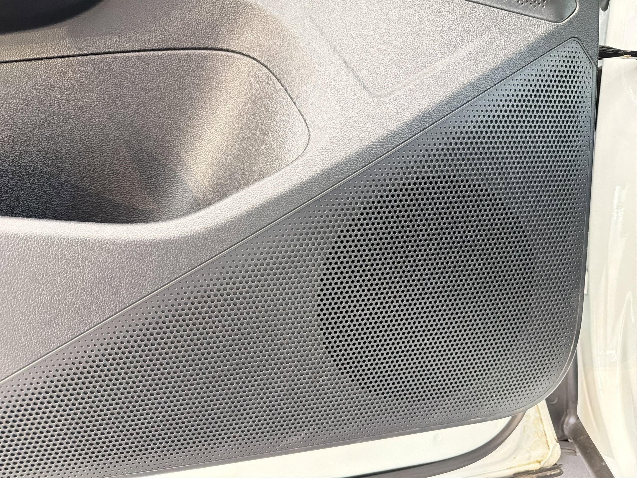 Used 2025 Volkswagen Tiguan S image 21