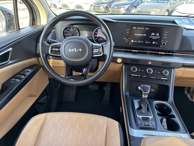 Used 2024 Kia Carnival LX image 22