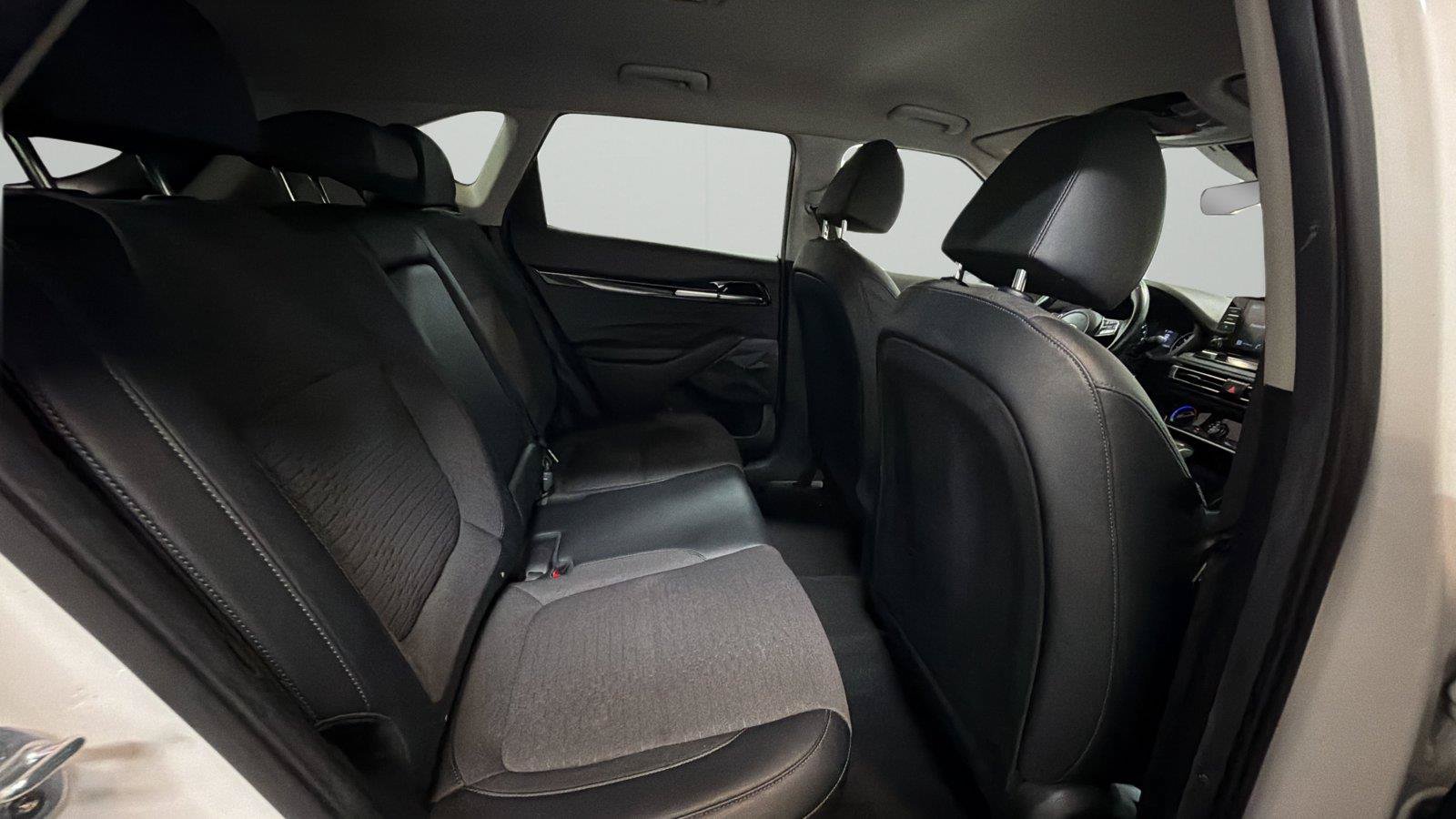 Used 2021 Kia Seltos S FWD image 13