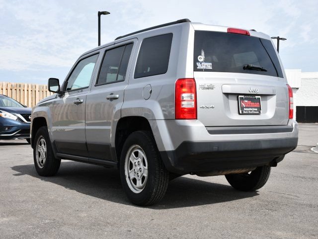 Used 2015 Jeep Patriot Sport w/ Power Value Group AWD/4WD image 5
