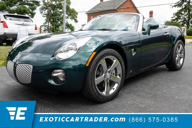 Used 2007 Pontiac Solstice Convertible w/ Premium Package RWD image 1