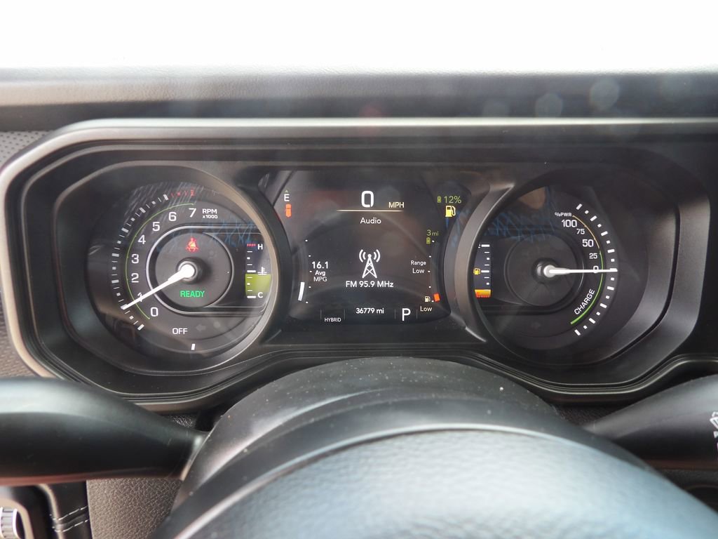 Used 2024 Jeep Wrangler Unlimited Rubicon 4xe AWD/4WD image 25