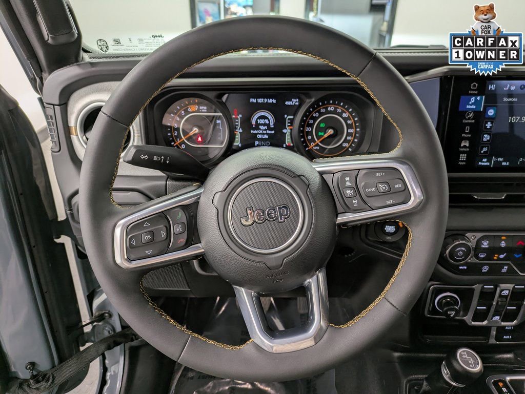 Used 2024 Jeep Wrangler Sahara image 21