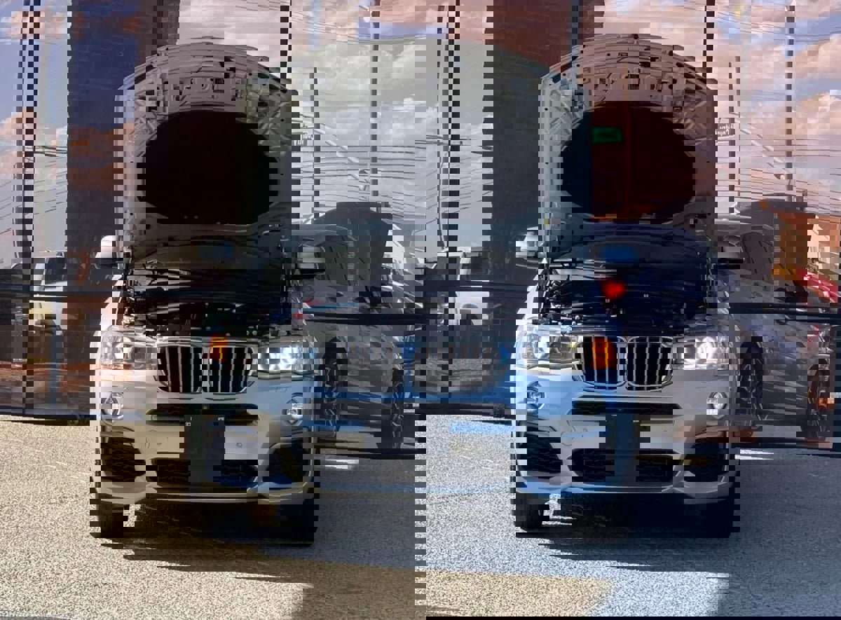 Used 2018 BMW X4 M40i image 26