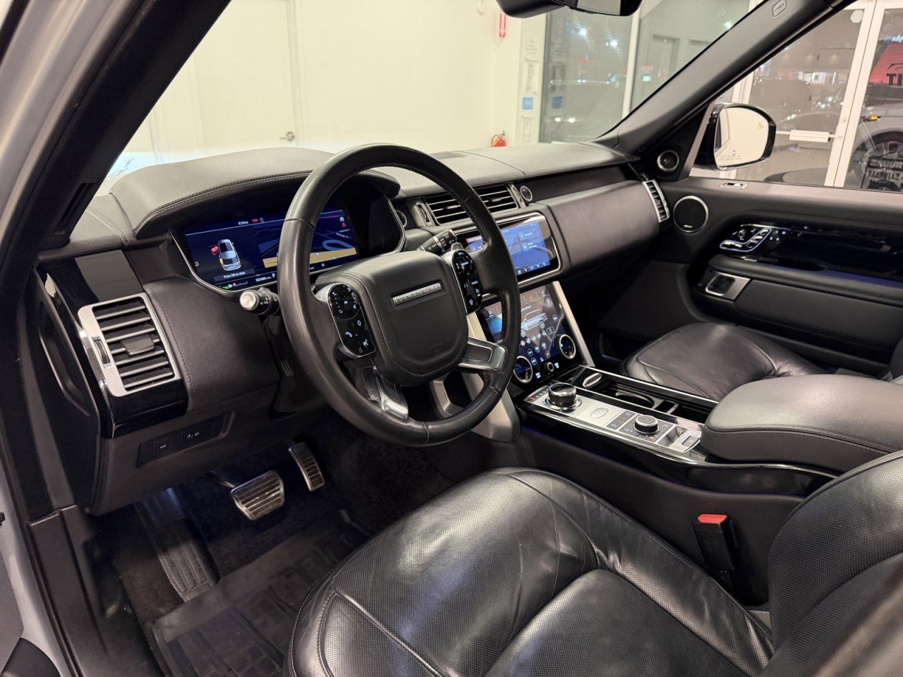Used 2020 Land Rover Range Rover Autobiography image 39