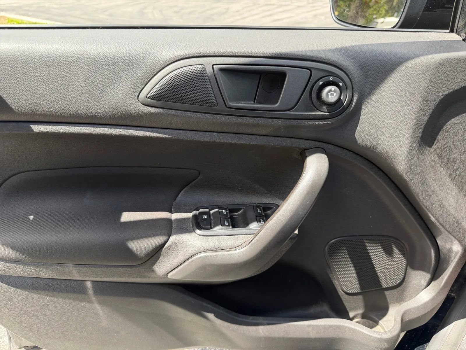 Used 2019 Ford Fiesta SE FWD image 17