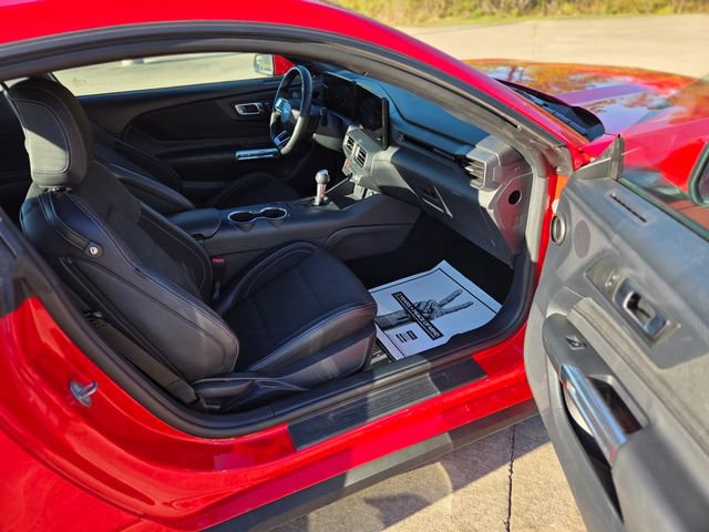 Used 2024 Ford Mustang Coupe image 16