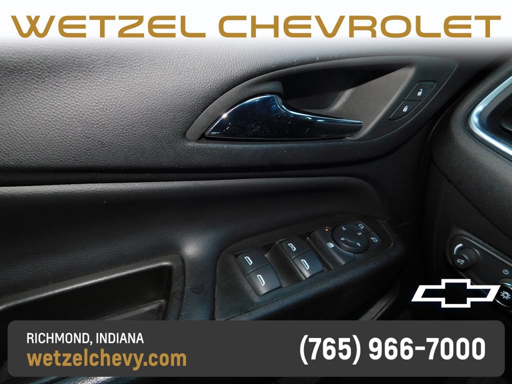 Certified 2023 Chevrolet Equinox LT FWD image 26
