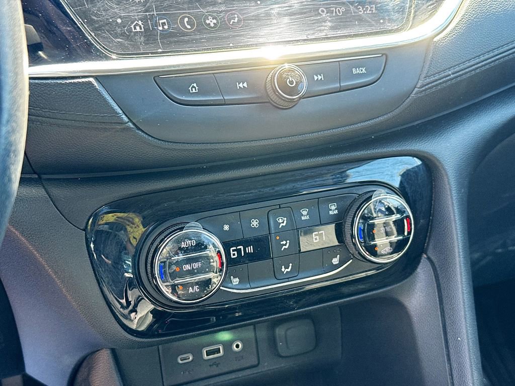 Used 2021 Buick Encore GX Select image 16