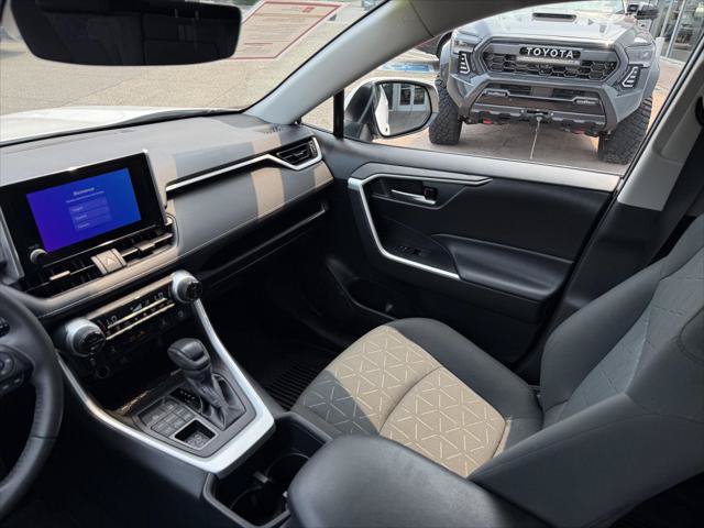 Certified 2023 Toyota RAV4 XLE w/ XLE Grade Weather Package AWD/4WD image 18