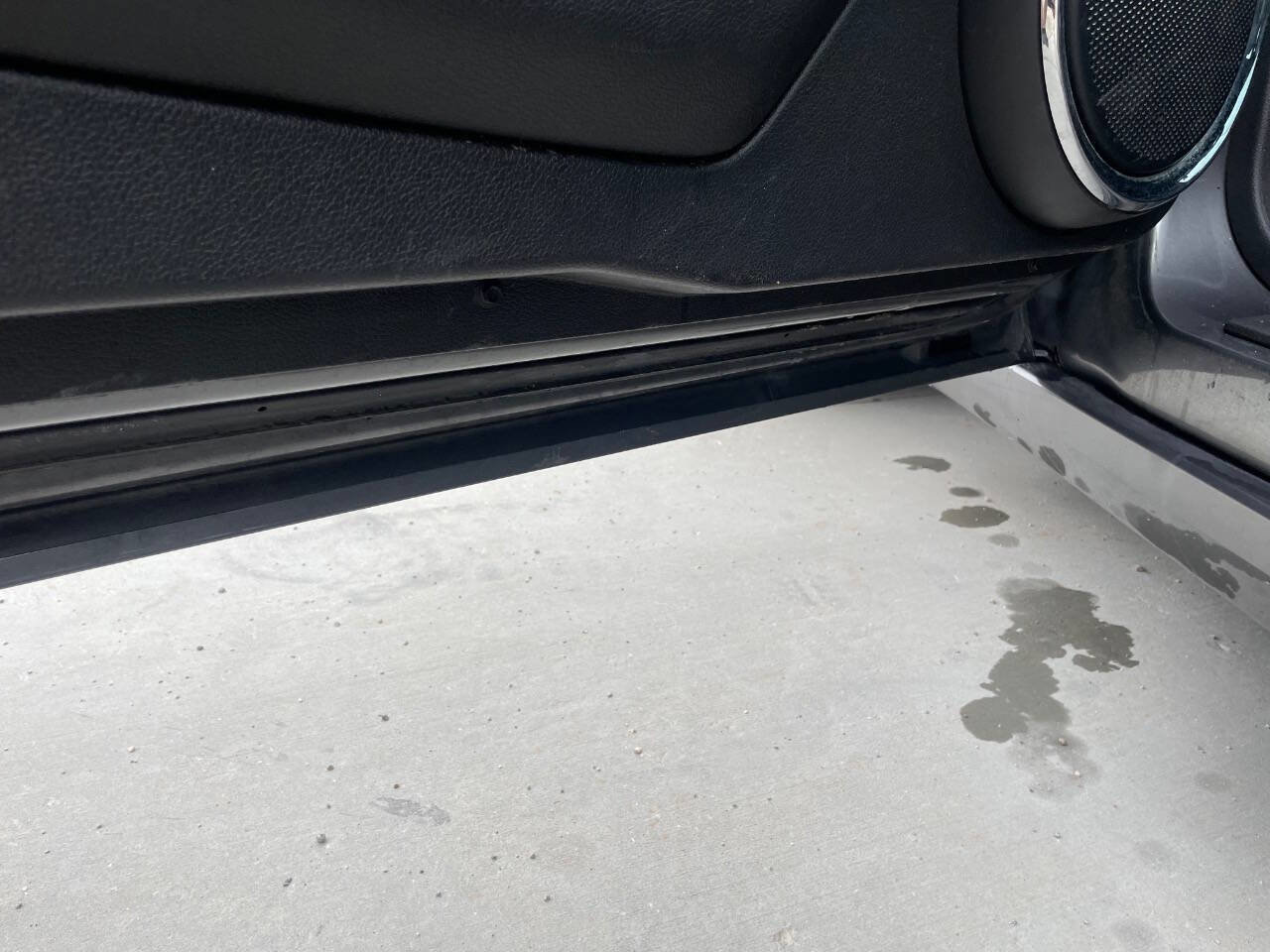 Used 2013 Ford Mustang Premium RWD image 21