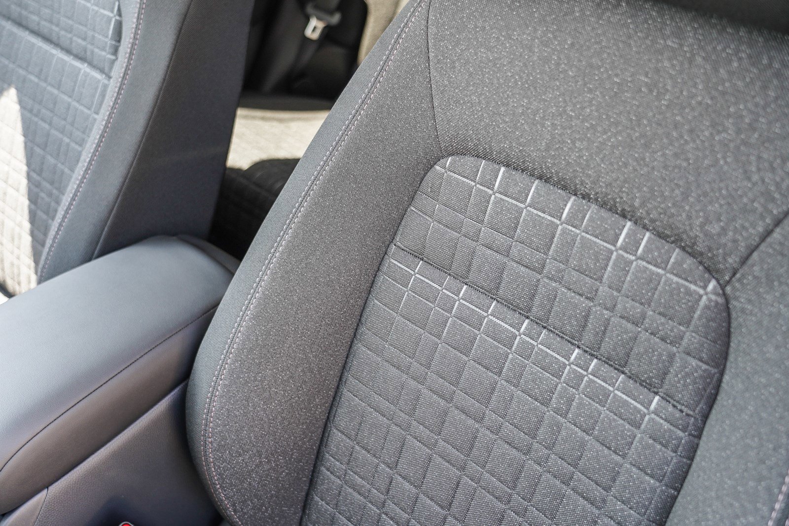 New 2026 Honda HR-V LX image 28