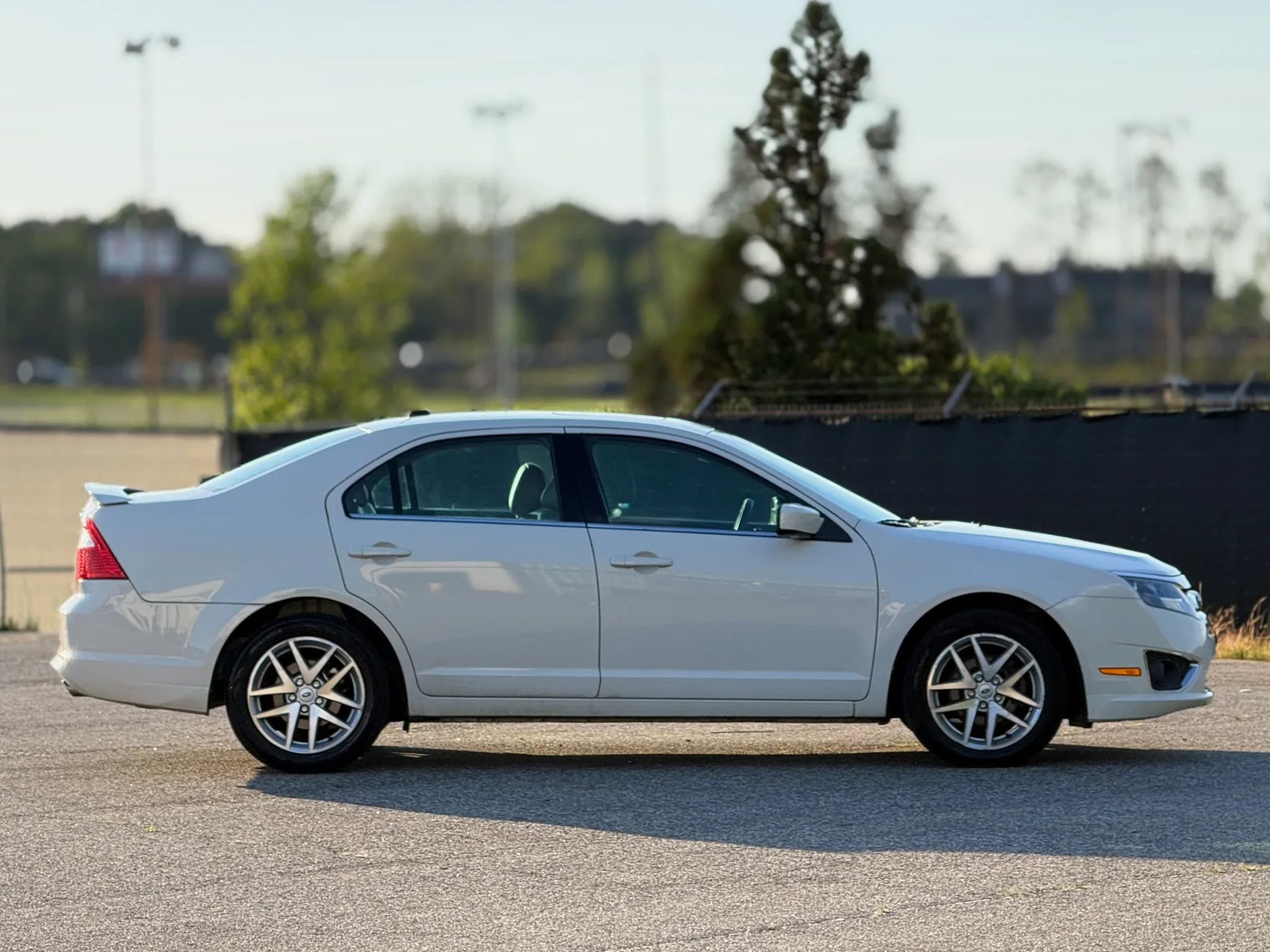 Used 2012 Ford Fusion SEL image 7