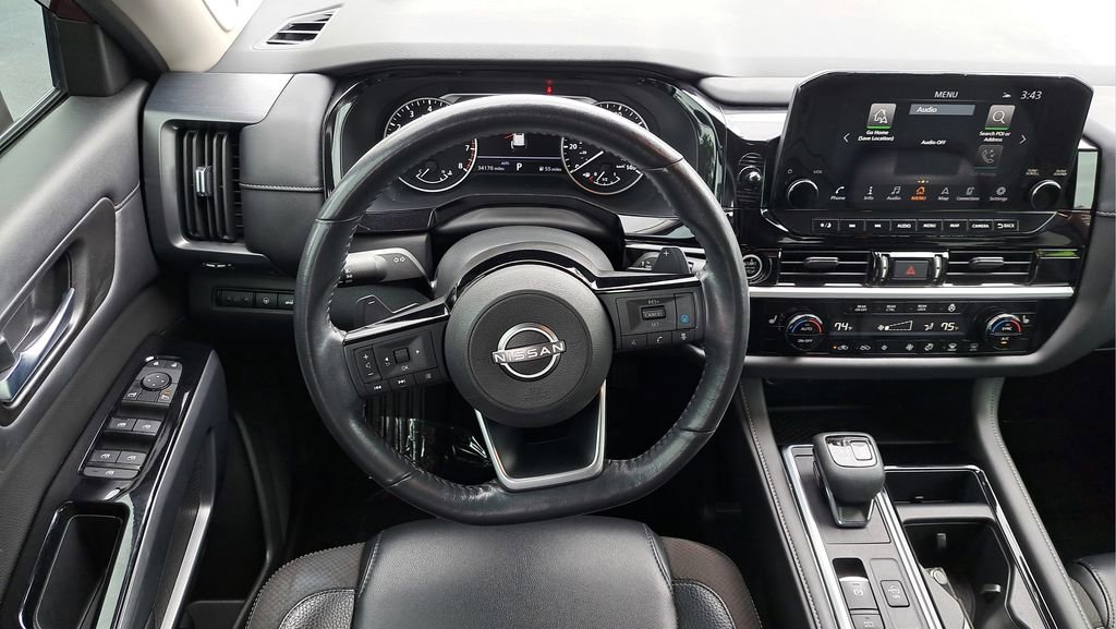 Used 2023 Nissan Pathfinder SL w/ SL Premium Package AWD/4WD image 14