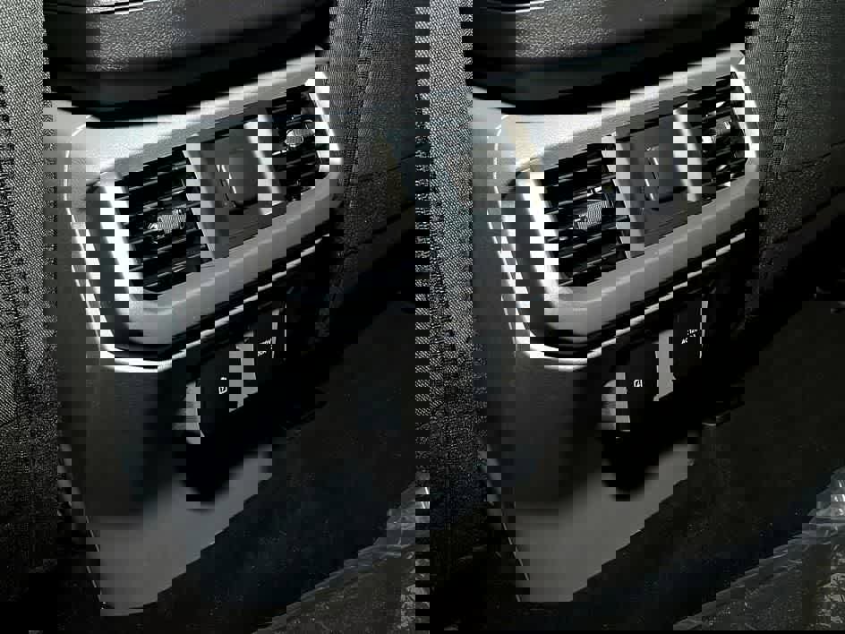 New 2025 Ford F150 XLT w/ Equipment Group 303A High image 15