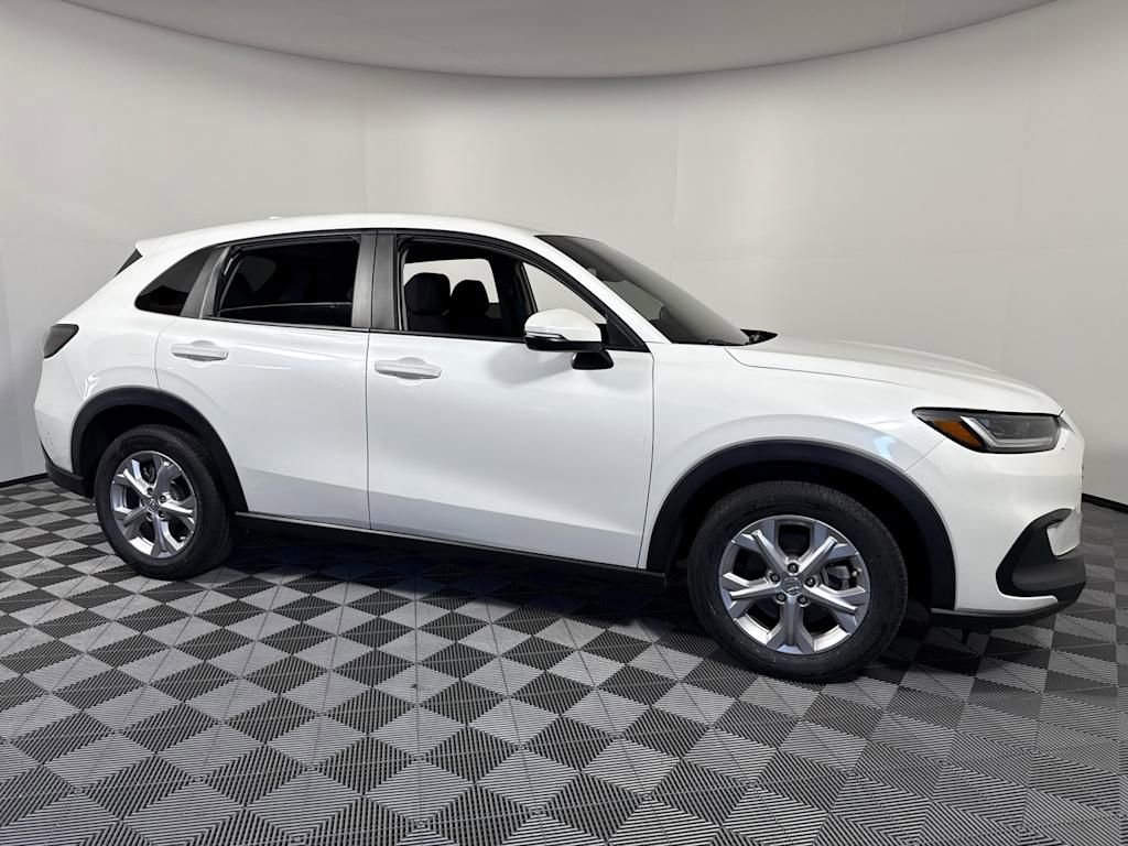 Used 2023 Honda HR-V LX image 8