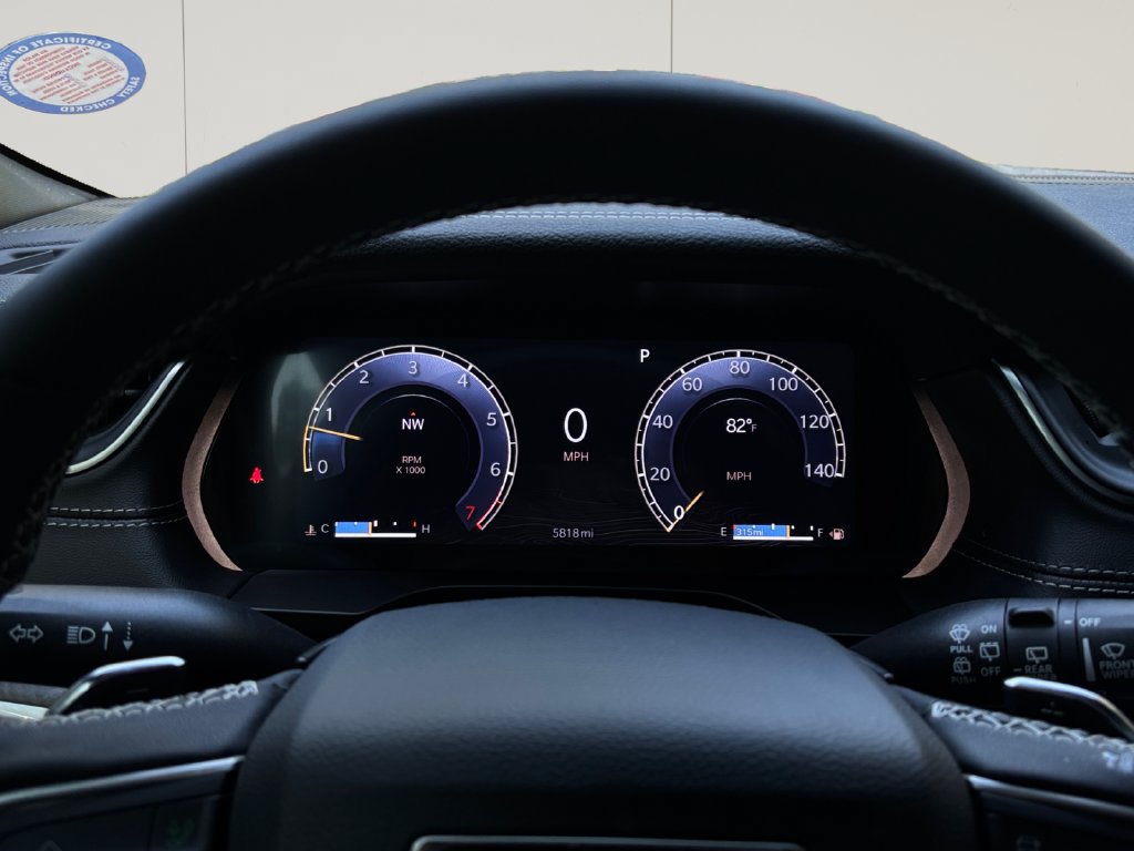 Used 2025 Jeep Grand Cherokee Limited RWD image 14