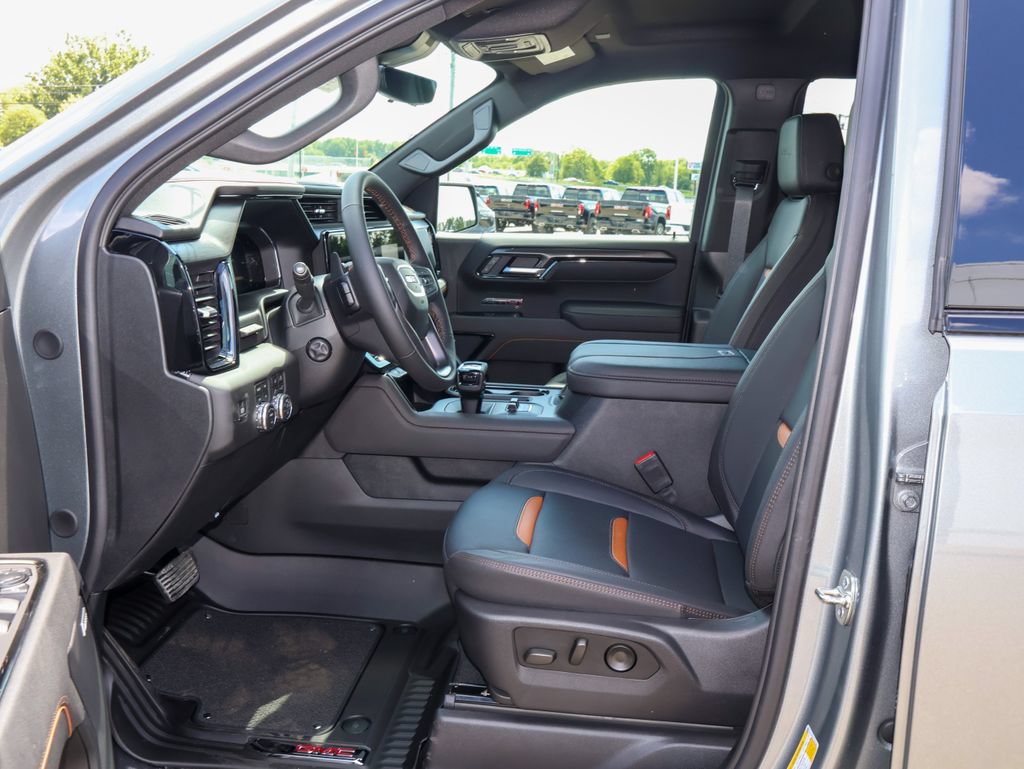 New 2026 GMC Sierra 1500 AT4 w/ AT4 Premium Package AWD/4WD image 9