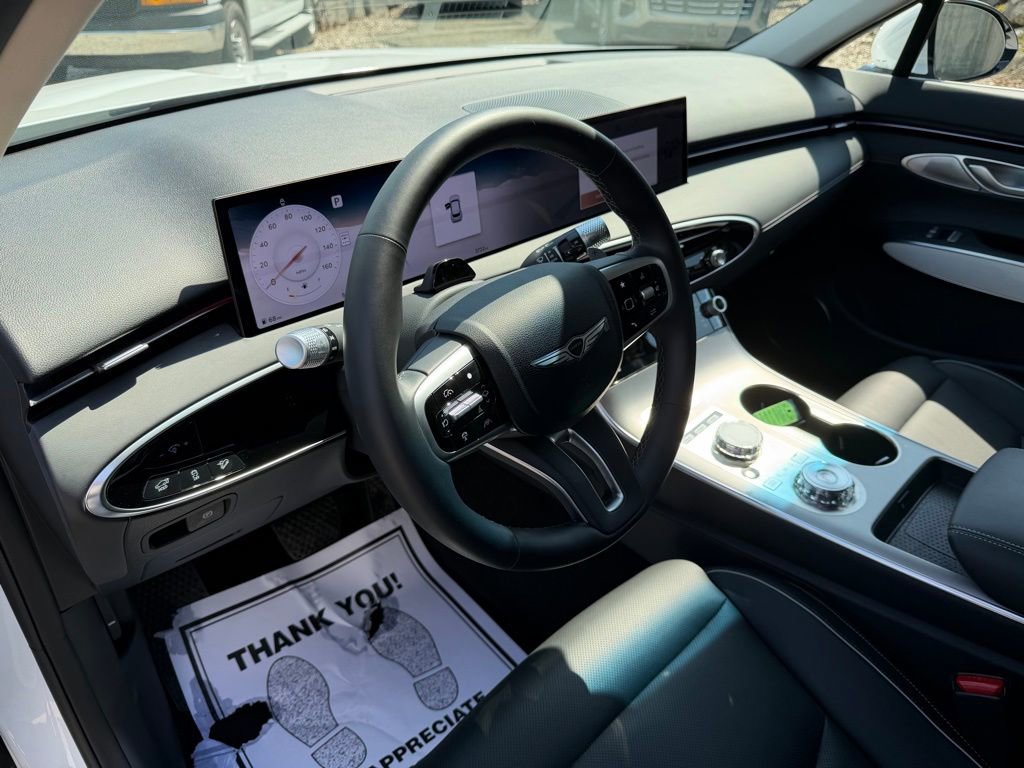 Used 2026 Genesis GV70 2.5T Advanced AWD/4WD image 15