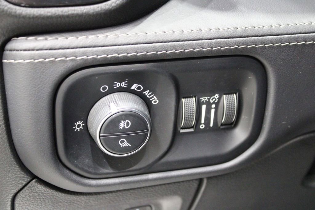 Used 2023 RAM 1500 Limited image 18