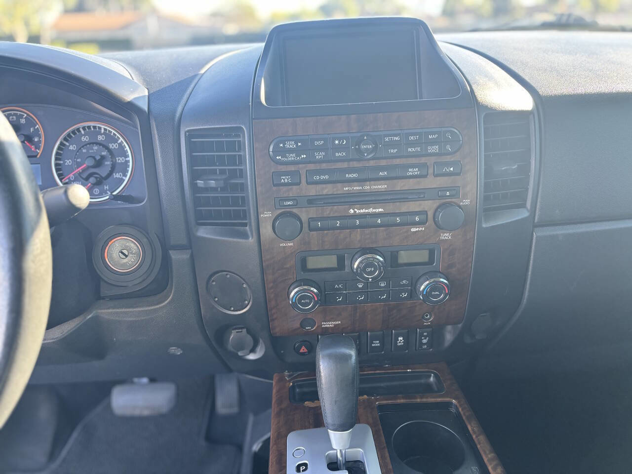 Used 2012 Nissan Titan SL w/ SL Technology Pkg image 15