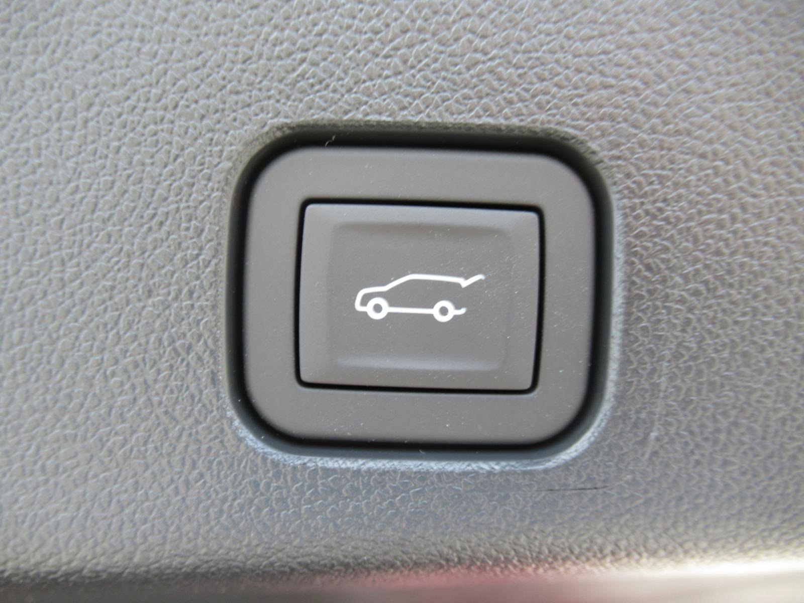 New 2026 Chevrolet Traverse RS FWD image 36