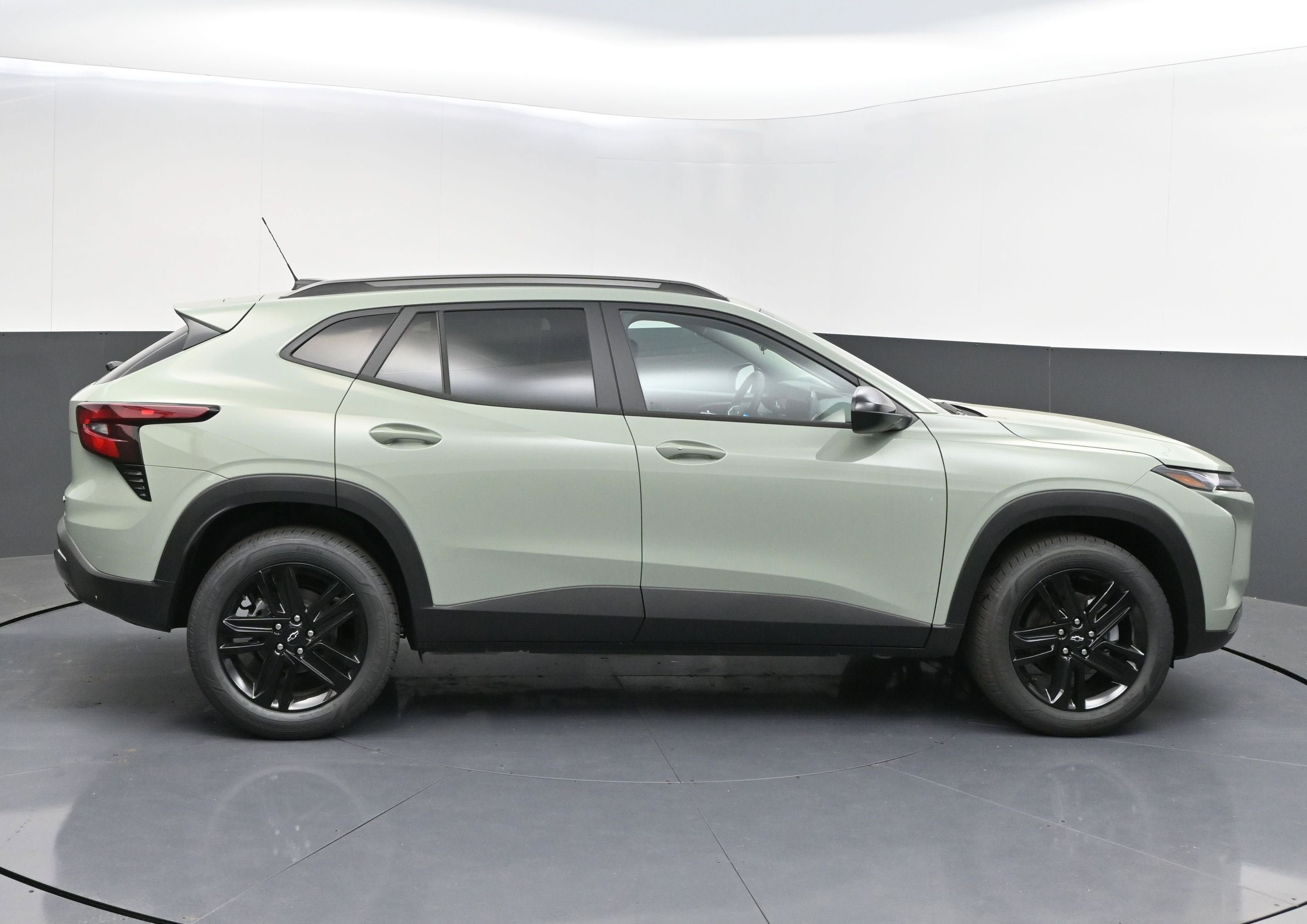New 2026 Chevrolet Trax ACTIV FWD image 8