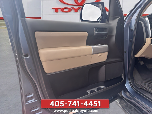 Used 2018 Toyota Sequoia SR5 w/ Premium Package AWD/4WD image 31
