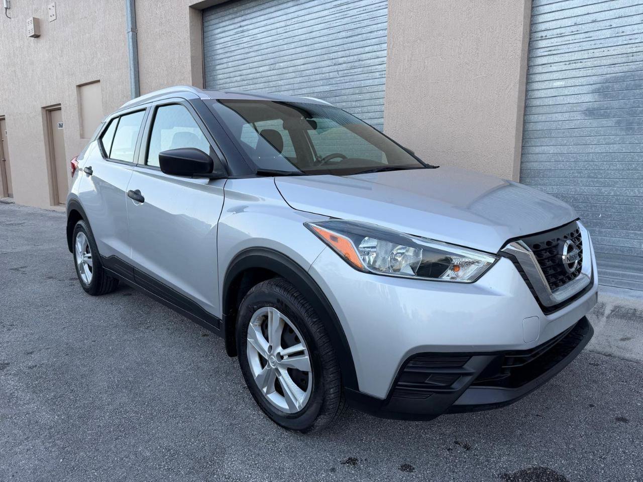 Used 2019 Nissan Kicks S image 8