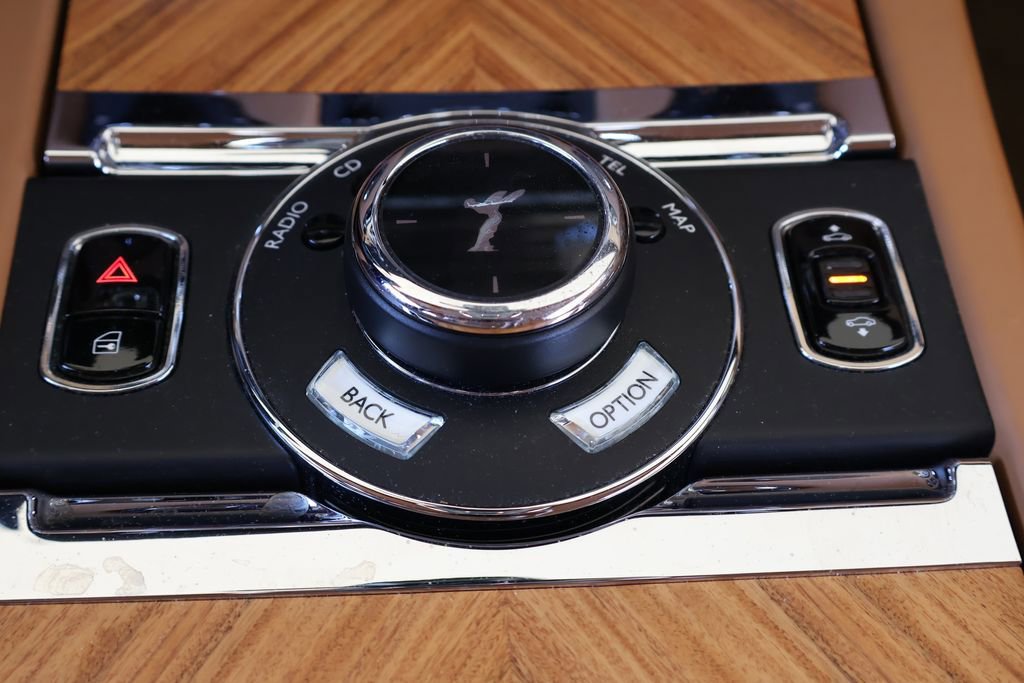 Used 2016 Rolls-Royce Wraith RWD image 29