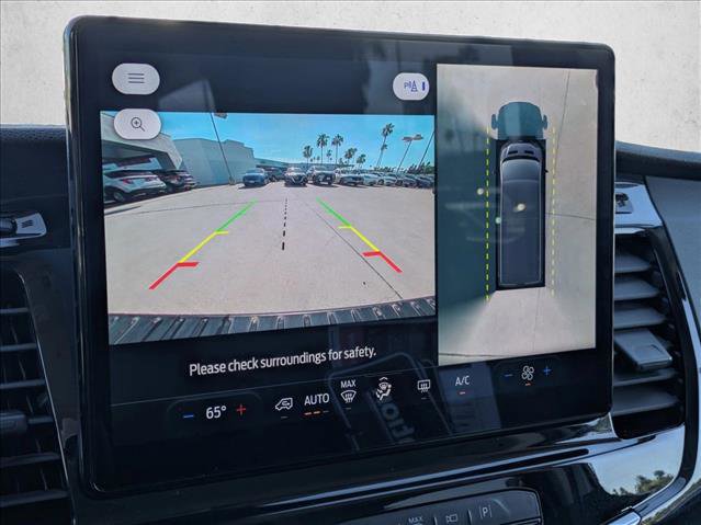 Used 2023 Ford Transit 350 XLT image 14