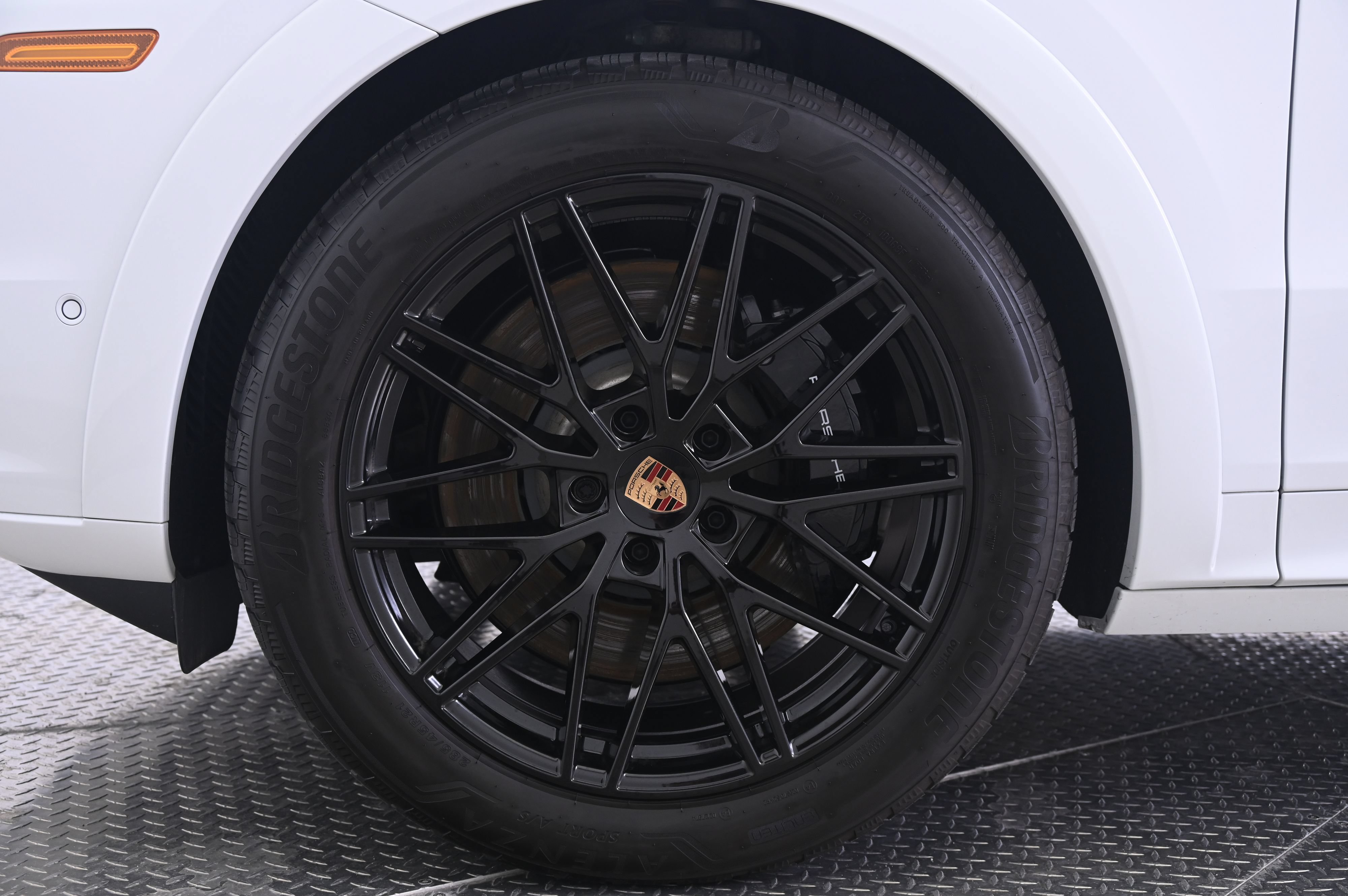 Certified 2026 Porsche Cayenne S AWD/4WD image 11