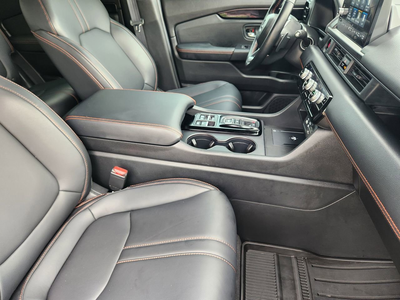 Certified 2025 Honda Pilot TrailSport image 13