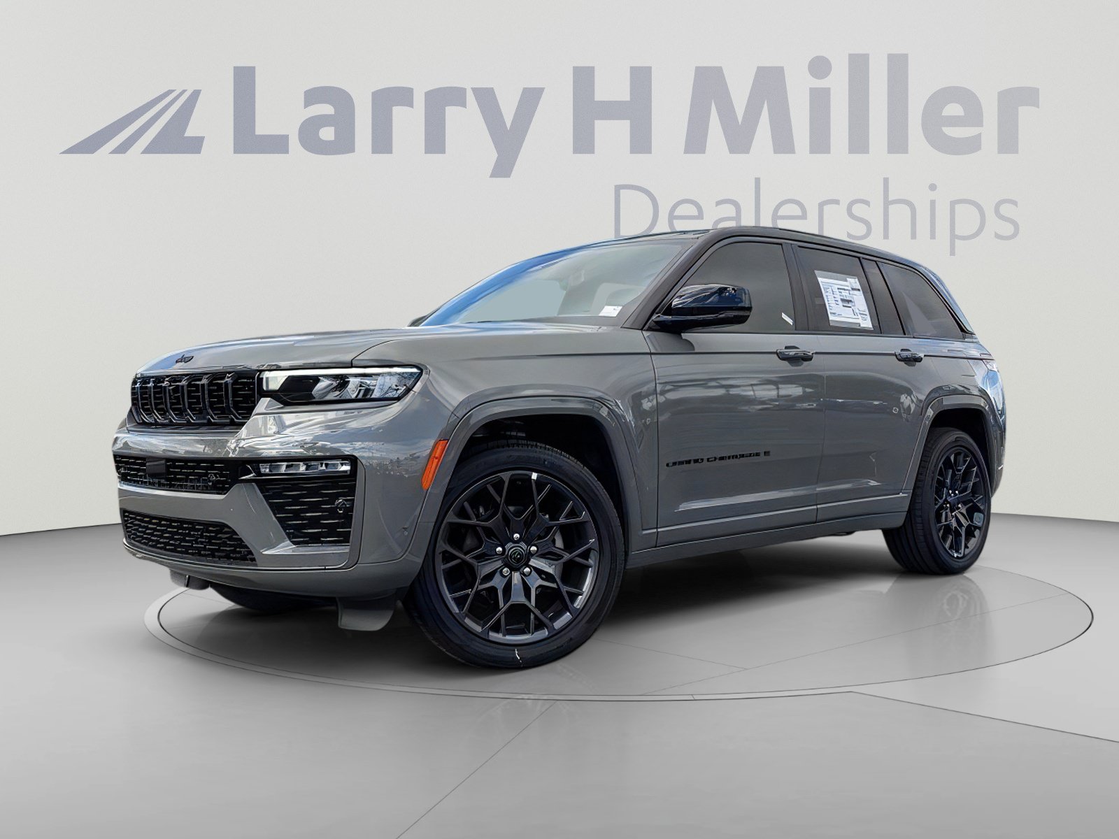 New 2027 Jeep Grand Cherokee Summit AWD/4WD image 1