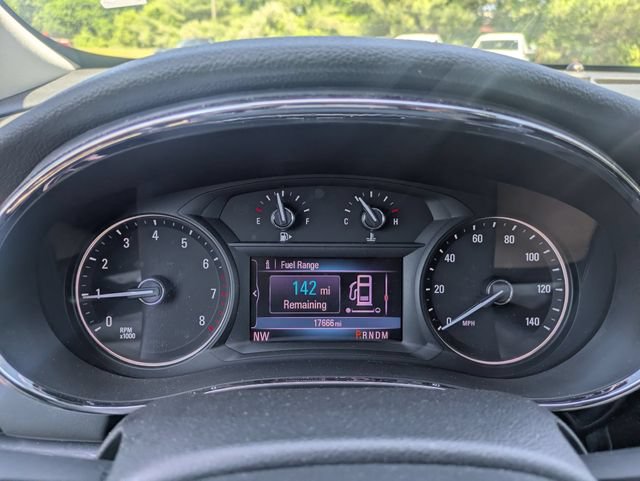 Used 2022 Buick Encore Preferred w/ Safety Package FWD image 18