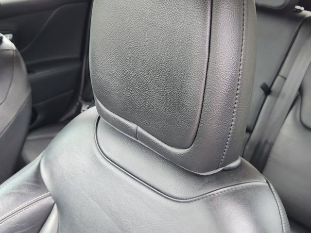 Used 2018 Jeep Renegade Limited w/ UConnect 8.4 Nav Group image 15